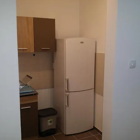 아파트 Jelena 즈레냐닌