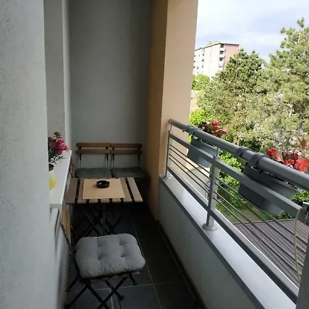 아파트 Jelena 즈레냐닌